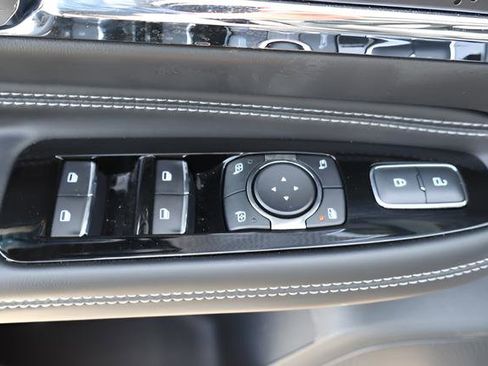 Used 2025 Lincoln Corsair Grand Touring w/ Equipment Group 301A image 18