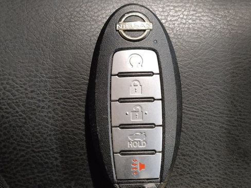 Used 2024 Nissan Altima 2.5 SR FWD image 32