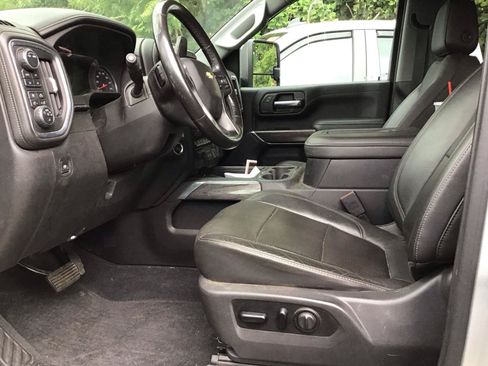 Used 2020 Chevrolet Silverado 3500 LTZ AWD/4WD image 6