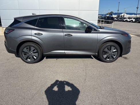 New 2025 Nissan Murano SL image 2