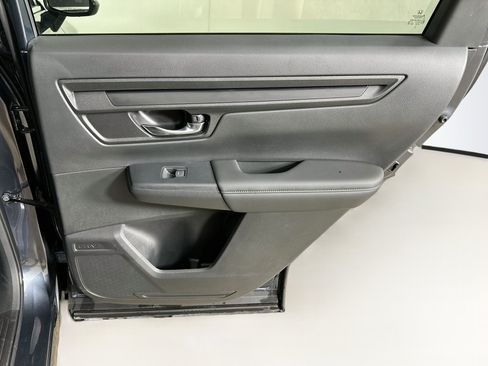 Used 2025 Honda CR-V EX image 29