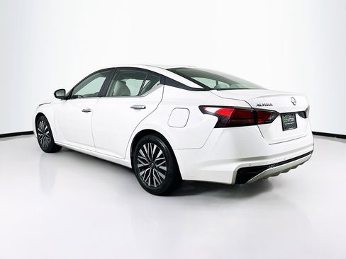 Used 2025 Nissan Altima 2.5 SV image 5