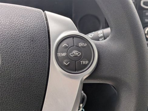 Used 2015 Toyota Prius C Four image 27