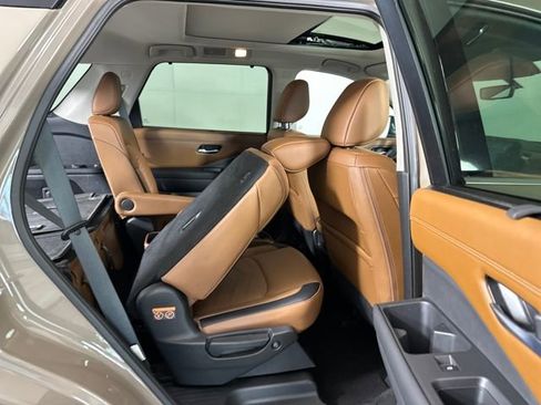 Used 2023 Nissan Pathfinder Platinum image 27