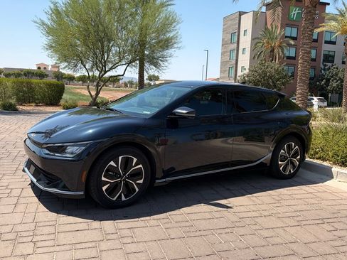 Used 2022 Kia EV6 Wind AWD/4WD image 3