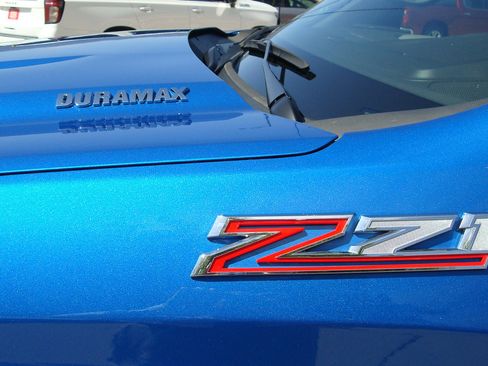 Used 2023 Chevrolet Silverado 1500 LTZ image 11