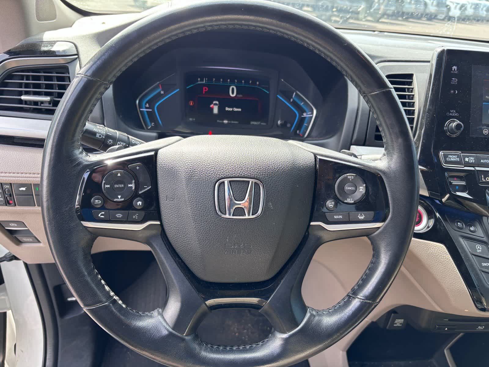 Used 2018 Honda Odyssey Elite image 17