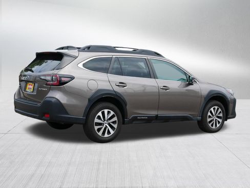 Certified 2023 Subaru Outback Premium w/ Popular Package #1 AWD/4WD image 7