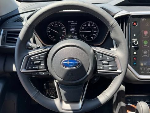 Used 2025 Subaru Ascent Touring w/ Popular Package #2 AWD/4WD image 27