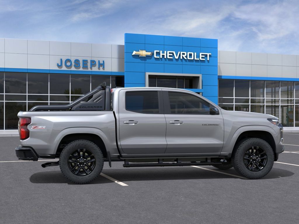 New 2026 Chevrolet Colorado Z71 w/ Midnight Edition AWD/4WD image 5