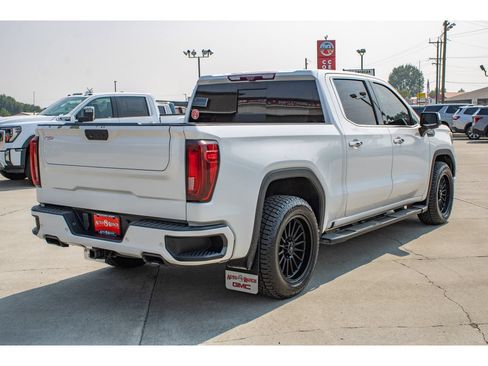 Used 2021 GMC Sierra 1500 Denali w/ Technology Package AWD/4WD image 8