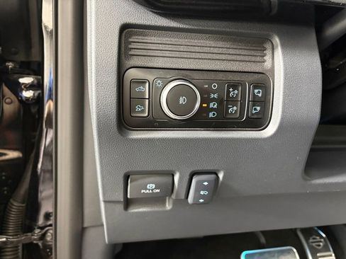 Used 2026 Ford F250 Lariat w/ Black Appearance Package image 14