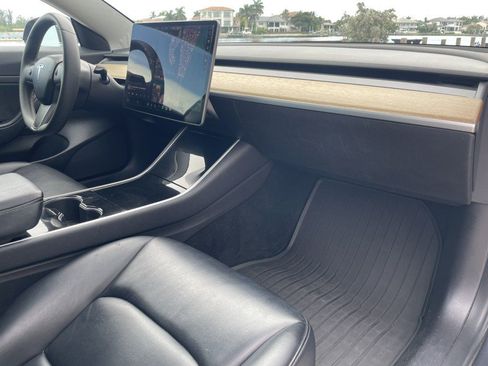 Used 2020 Tesla Model 3 RWD image 8