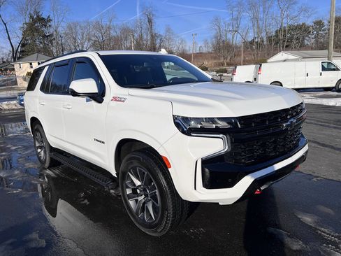 Used 2023 Chevrolet Tahoe Z71 w/ Luxury Package image 3