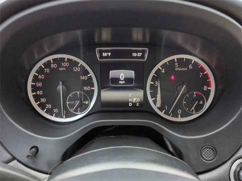 Used 2017 INFINITI QX30 Premium w/ Navigation Package image 30