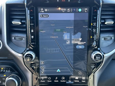 Used 2023 RAM 1500 Big Horn image 33