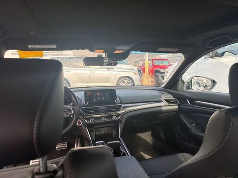 Used 2021 Honda Accord Sport image 21