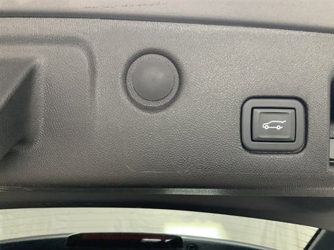 Used 2024 Chevrolet Equinox LT w/ LPO, Floor Liner Package image 8