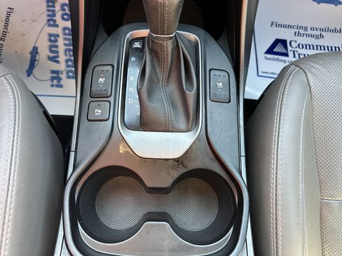 Used 2016 Hyundai Santa Fe SE w/ Option Group 03 image 16