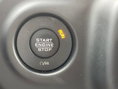 Certified 2022 Jeep Wrangler Unlimited Sport AWD/4WD image 34