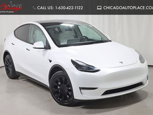 Used 2022 Tesla Model Y Long Range image 1