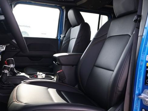 New 2026 Jeep Gladiator Sport AWD/4WD image 9