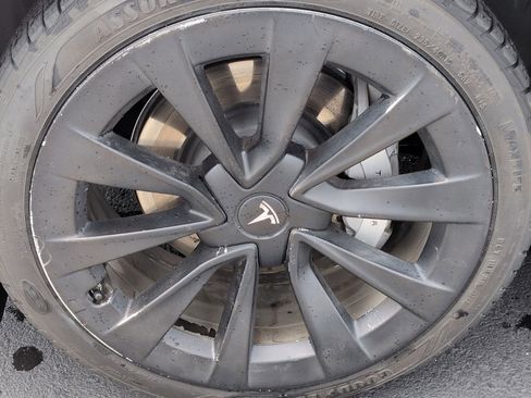 Used 2021 Tesla Model 3 Standard Range Plus RWD image 13