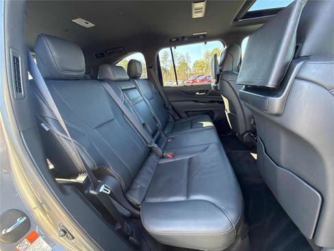 Used 2023 Lexus LX 600 4WD w/ Luxury Package image 26