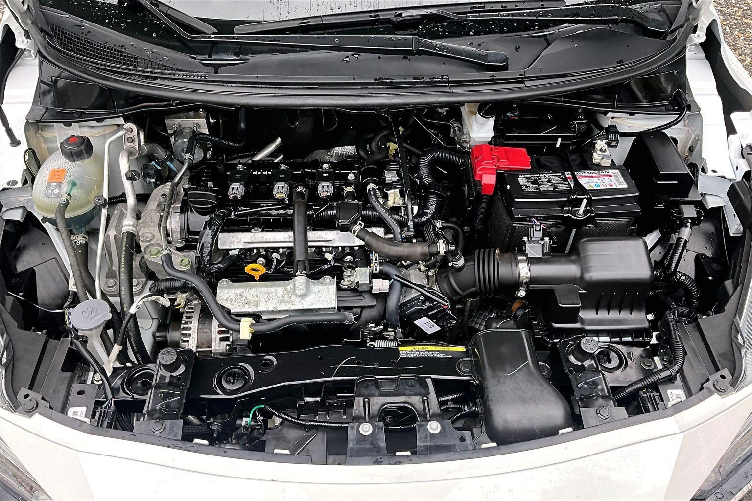 Used 2025 Nissan Versa SR w/ Trunk Package FWD image 11