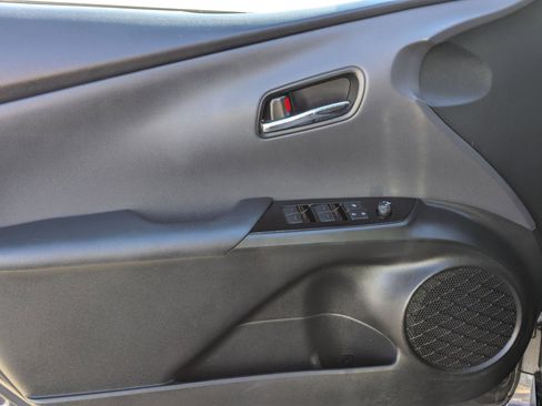 Used 2019 Toyota Prius XLE image 12