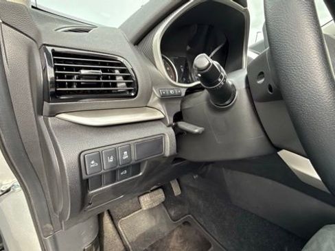 Used 2024 Mitsubishi Eclipse Cross AWD image 25