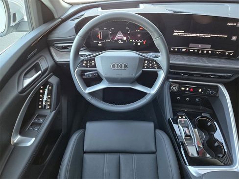 New 2025 Audi Q5 Premium Plus image 13