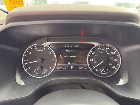 Used 2023 Nissan Rogue S image 11