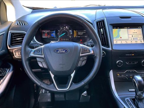 Used 2018 Ford Edge SEL w/ Equipment Group 201A image 6