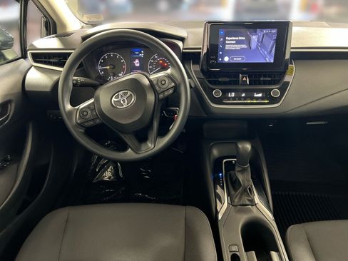 Used 2025 Toyota Corolla LE FWD image 24