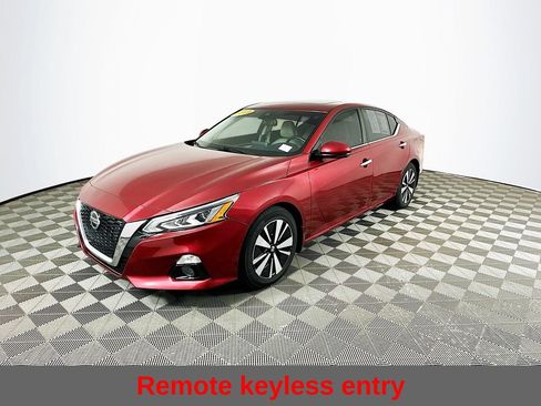 Used 2019 Nissan Altima 2.5 SV FWD image 6