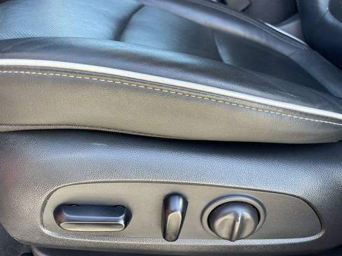 Used 2024 Buick Encore GX Avenir w/ Avenir Convenience Package FWD image 27