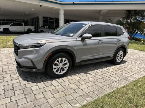Used 2023 Honda CR-V LX image 32