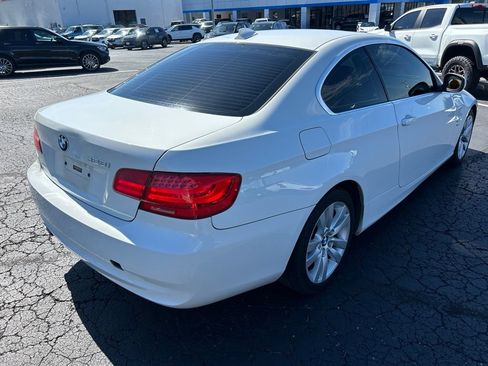 Used 2012 BMW 328i xDrive Coupe AWD/4WD image 5