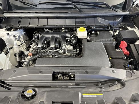 Certified 2023 Nissan Pathfinder SV image 30