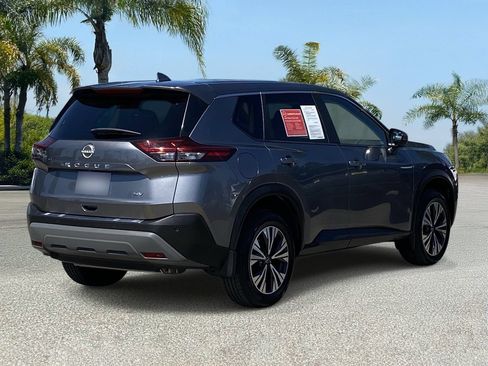 Used 2023 Nissan Rogue SV FWD image 5