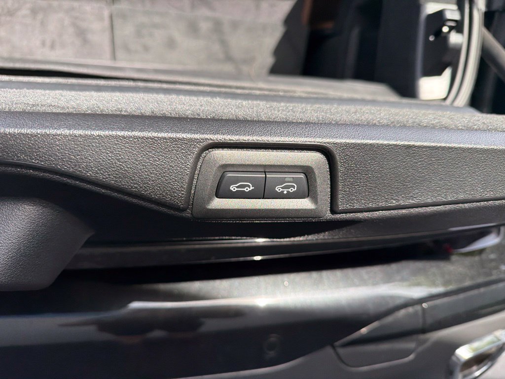 Used 2024 BMW X7 M60i w/ Executive Package AWD/4WD image 24
