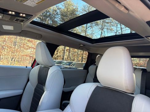 New 2026 Mitsubishi Outlander SE image 14