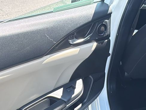 Used 2018 Honda Civic EX image 22