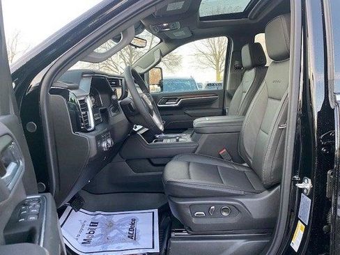 New 2026 GMC Sierra 3500 Denali w/ Denali Reserve Package image 14