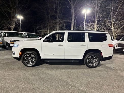 Used 2023 Jeep Wagoneer Series III w/ Convenience Group I image 14