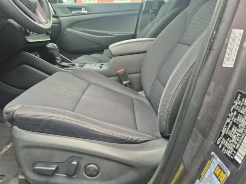 Used 2020 Hyundai Tucson Value AWD/4WD image 11