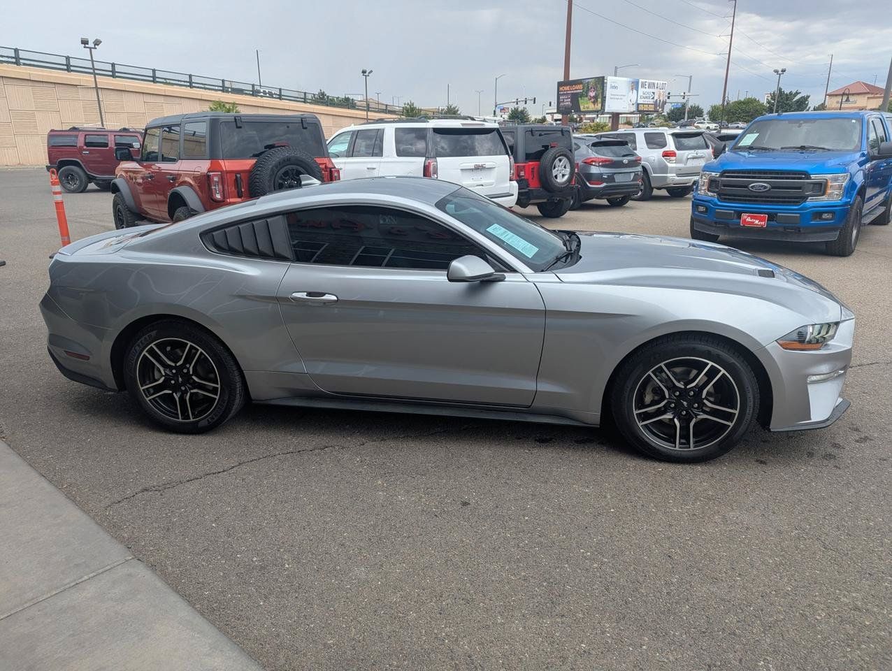 Used 2021 Ford Mustang Premium RWD image 6
