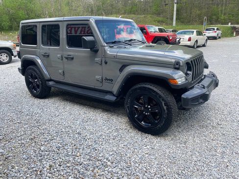 Used 2021 Jeep Wrangler Unlimited Sahara image 6