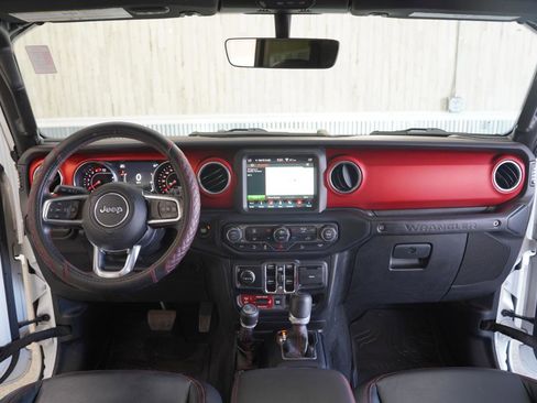 Used 2019 Jeep Wrangler Unlimited Rubicon w/ Dual Top Group AWD/4WD image 17